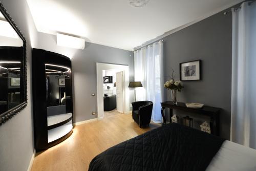 1044pms-12